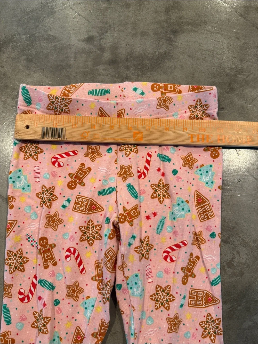 Old Navy Pink & White Gingerbread 
